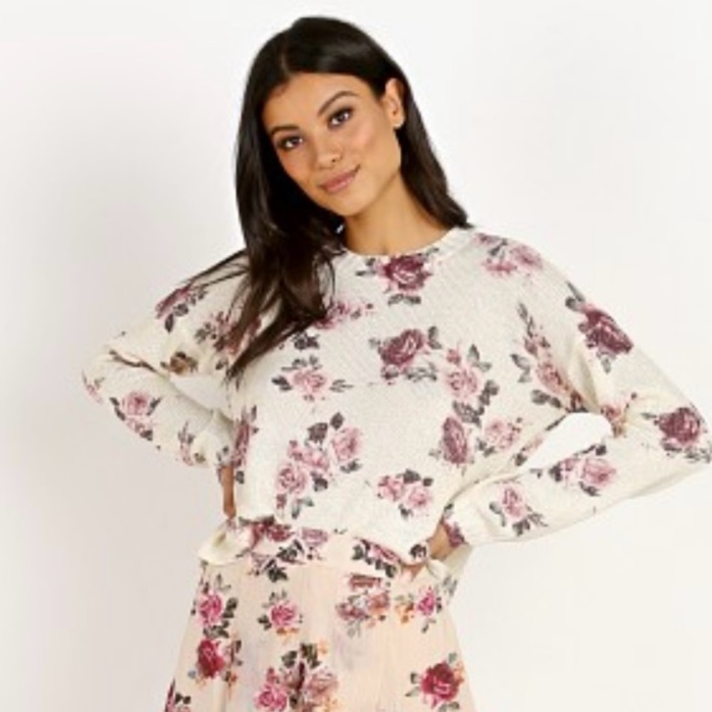 Show Me Your MuMu Cropped Sweater with Glitter Rose Pattern - Size S